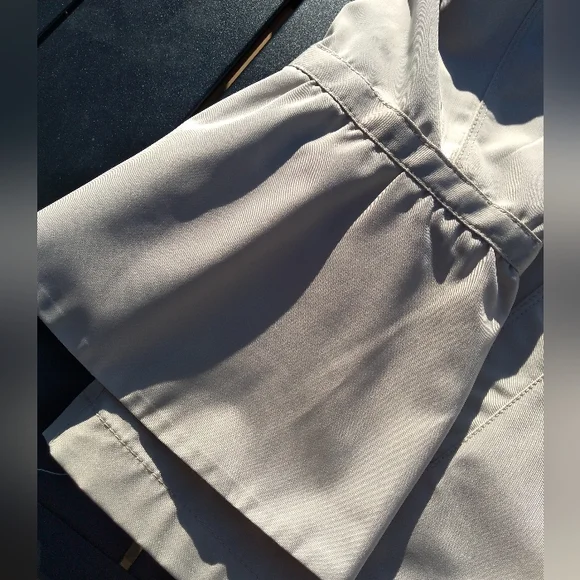 BCBGeneration Beige Double Breasted Jacket, Size Large, Fluttery Cuffs - Picture 11 of 15